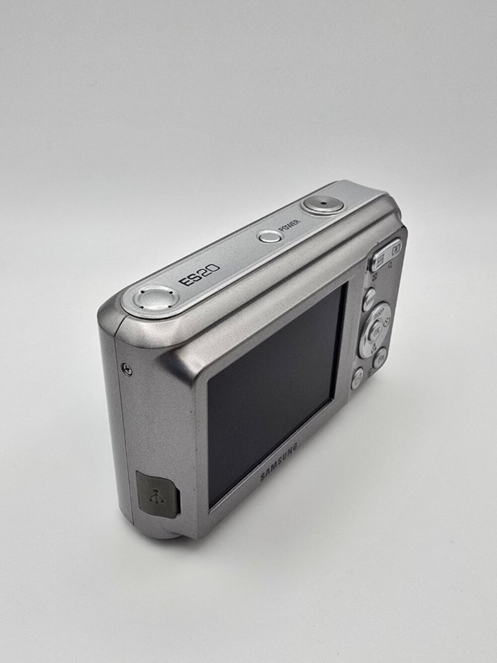 *NOT WORKING* SAMSUNG ES20 10.2MP 4x Zoom Digital camera PARTS ONLY - Picture 3 of 12
